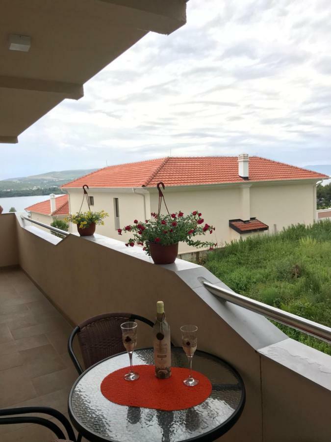Id Apartments Tivat Kültér fotó