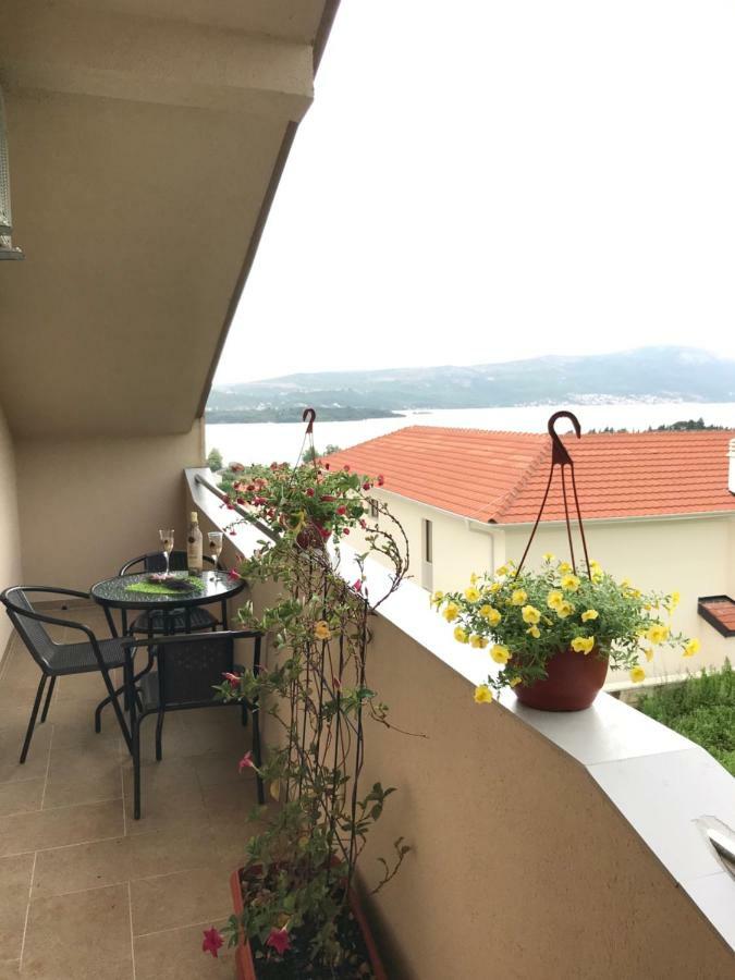 Id Apartments Tivat Kültér fotó